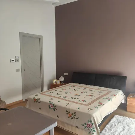 Barbero - Ensuite Bathroom In New Homestay Novara